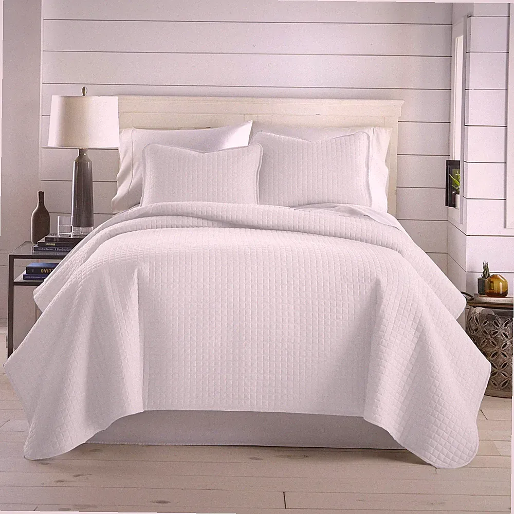 Inc. XL Twin Quilt Set, Microfiber Quilted Bedspread, White Bedding Twin Co...