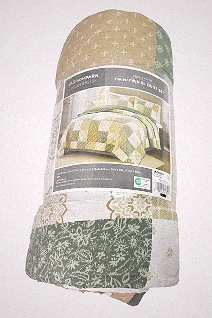 Madison Park Essentials Quilt Set Twin XL Green Patchwork 2 Piece Bedspread
